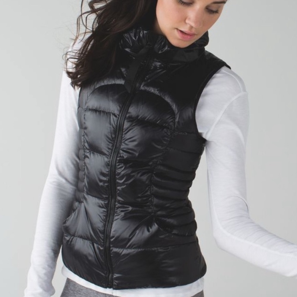 Lululemon Glossy Fluffin’ Awesome Vest S | Sporty Chic Layering